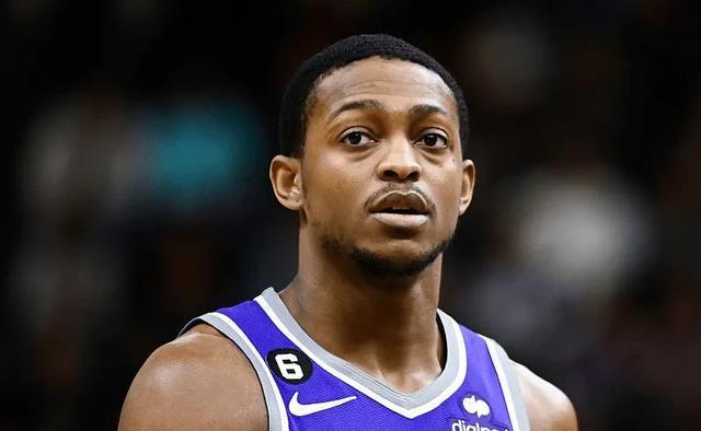 队拉开比分 队拉开比分