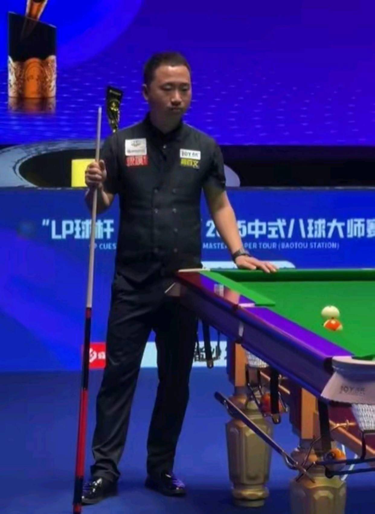 同时他在防 同时他在防